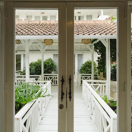 Isaiya Boutique Hotel Canggu  Exterior photo